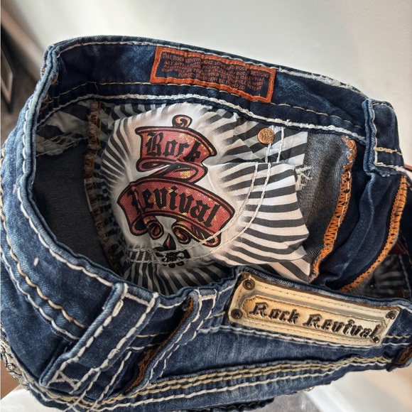 Rock Revival Vintage Blue Acid Wash Y2K Low Rise Denim Embroidered Capri Size30 - Picture 9 of 13